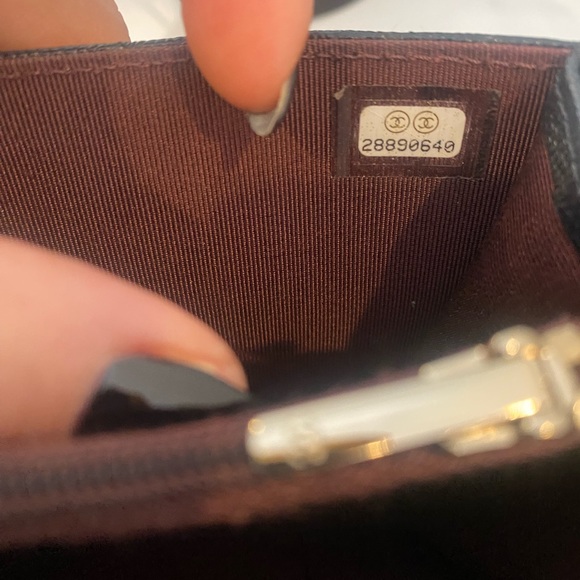 (4100)Chanel Caviar Square WOC - Picture 6 of 9